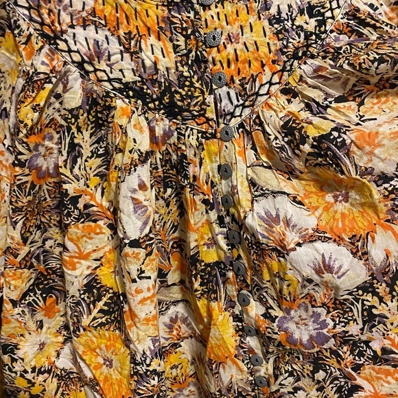 We The Free Floral Top With Top Stitch Detailing - Picture 6 of 8